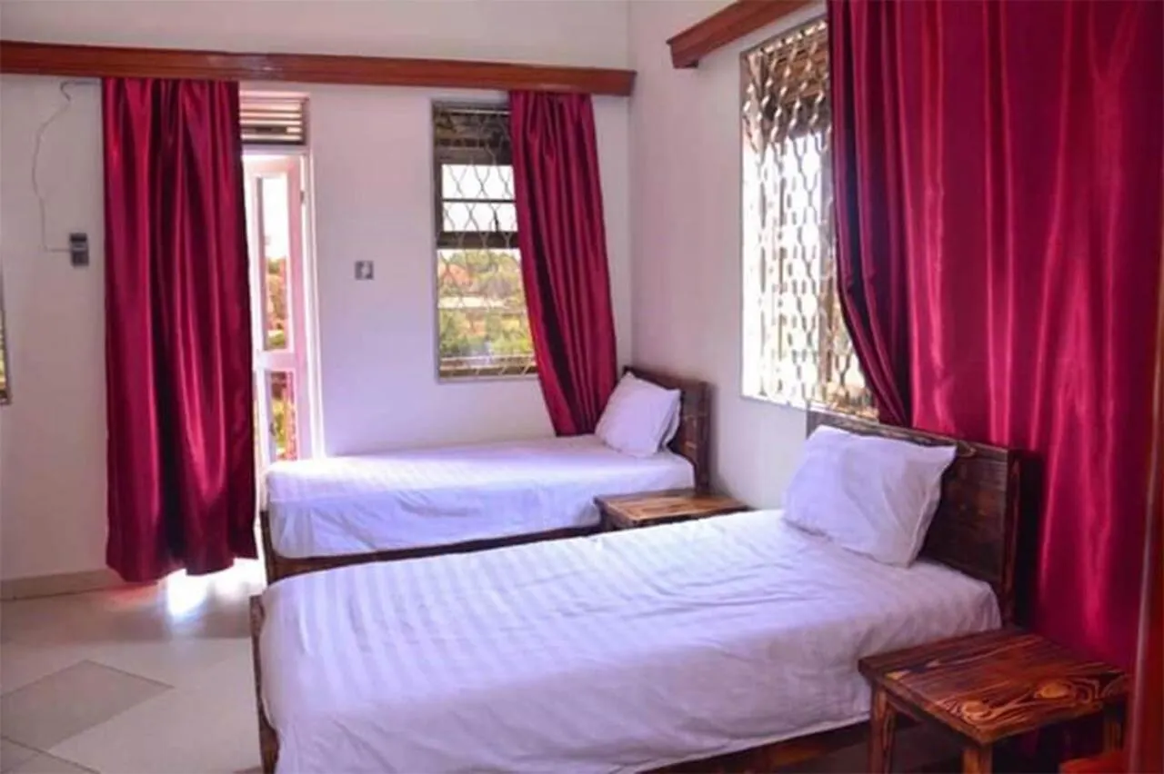 Spacious 3 bedroom apartment in Kampala 0*,  Oeganda